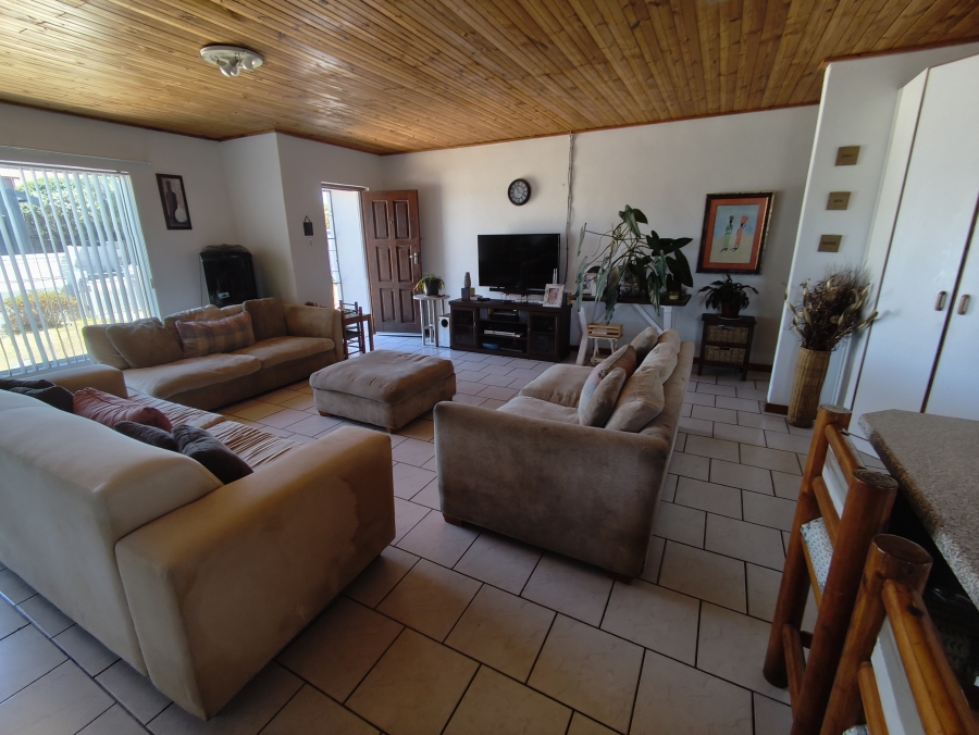 3 Bedroom Property for Sale in De Kelders Western Cape